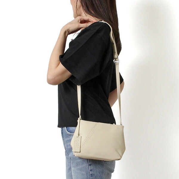 26SSモデルエムエムシックス MM6 Maison Margiela レディース ジャパニーズ フォルデッド ショルダーバッグ【ピンクベージュ】SB5ZH0032 P8805 T2016/【2026SS】l-bag｜drawers（ドロワーズ）