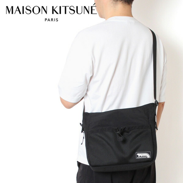 【MAISON KITSUNE】ナイロン ヘルメット バッグ NYLON HELMET BAG | Maison Kitsuné
