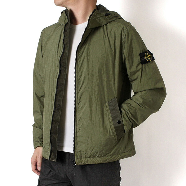 26SSモデルストーンアイランド STONE ISLAND 胸章紋章付き添い人 防風+はっ水 ナイロン上衣【V005G MILITARY】L1S154100001 S0A23 V005G/【2026SS】m-outer