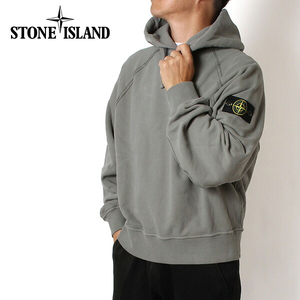 25AWモデル ストーンアイランド STONE ISLAND バッジワッペン付き スエットプルオーバーパーカー【V006B GREY】 K2S156100023 S0A20 V006B/【2025-26AW】m-tops