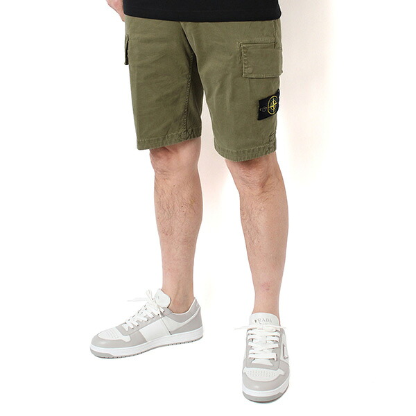 26SSモデルストーンアイランド STONE ISLAND バッジワッペン付き ストレッチコットン カーゴショートパンツ TYPE SL【V015G MILITARY】L1S15L100018 S0004 V015G/【2026SS】m-bottoms｜drawers（ドロワーズ）