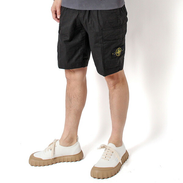 【ポイント祭】26SSモデルストーンアイランド STONE ISLAND バッジワッペン付き ストレッチコットン カーゴショートパンツ TYPE RE【V0029 BLACK】L1S15L100020 S0003 V0029/【2026SS】m-bottoms