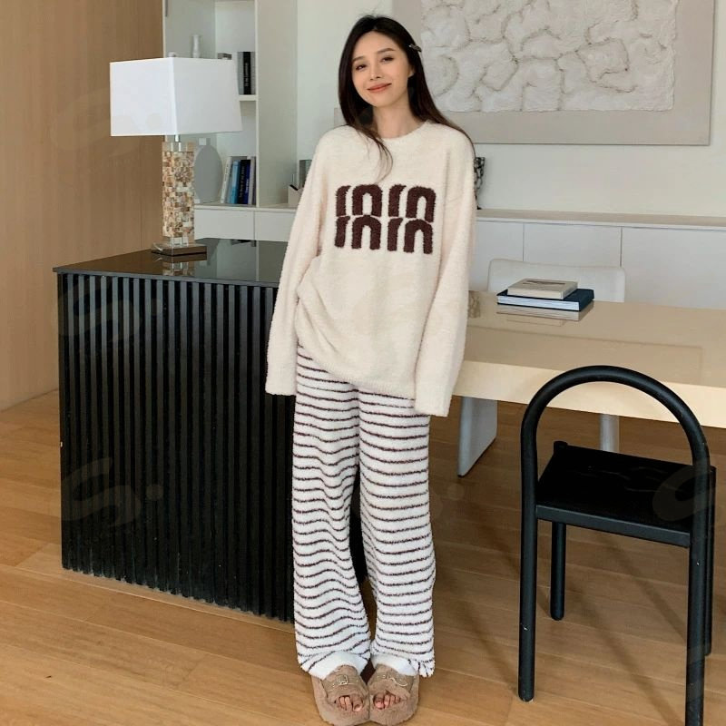 お部屋お召しもの レディース お部屋着 上下仕掛ける 冬 もこもこ 着るブランケット ふわもこ 労働者の一団のど首 ティーシャツ お部屋お召しもの 裏起毛 間借り人柄 秋冬 あったかい ふわふわ 好いたらしい お上さん ナイト爵お召しもの 間借り人ズボン下 ラウンドのど首 生あたたかい  差し上げ物 差し上げ物 丸洗い聞き入れる 洗い濯ぎ能力のある