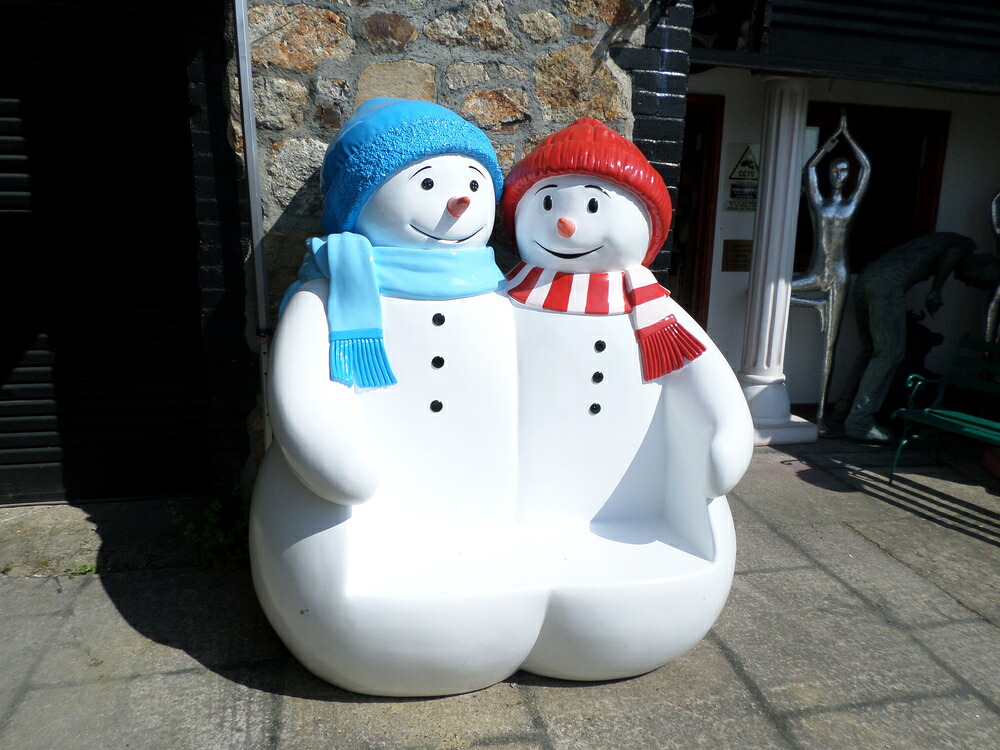 ビッグフィギュアシリーズ【スノーマンのベンチ】雪だるま サタクロース（等身大フィギュア）｜ドリームフィギュア　店