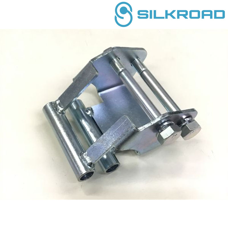 ジムニー クロスメンバーオフセットブラケット JB64W SILKROAD(シルクロード) 60X-F0I