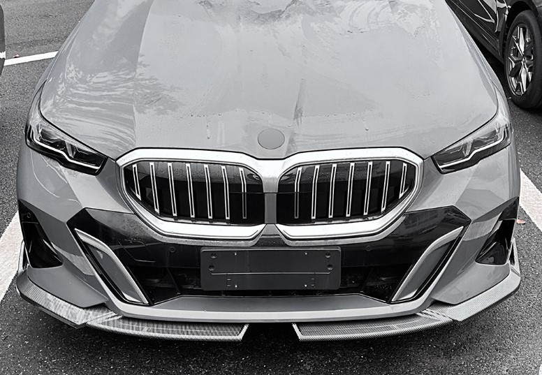 BMW G60 G61 i5 523i 523d xDrive eDrive40 M60 フロントバンパー スポイラー バンパーリップ エアロ ガーニッシュ セダン ツーリング G60 フロントリップ ピアノBK b11962ZST-721|ドリームセブン 店