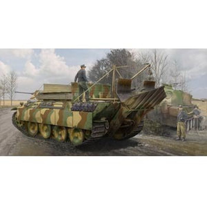 【沖縄・離島配送不可】ホビーボス 1/35 ドイツ ベルゲパンサーG型 戦車回収車 童友社 84553