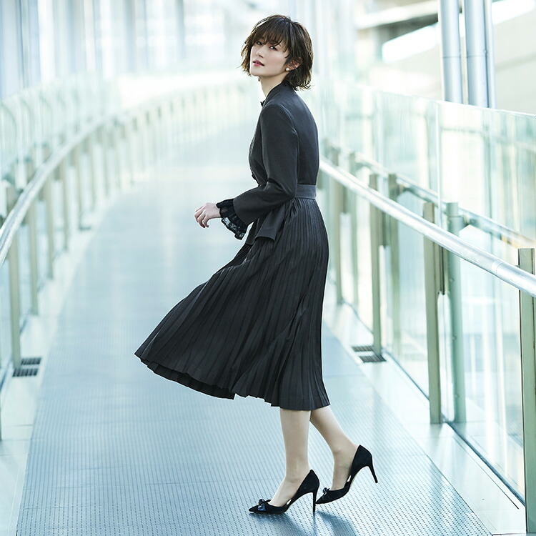 21春夏新作 式スーツ お母さんスーツ フォーマルスーツ レディース 上様 入園式典 はいり込む式 卒式 卒園式 拳固三 お宮参り 50値打ち 40代 30代 眷属 母さん 出立ち おっ母 物々しい大きさ ワン平穏 ジャンバー セットアップ 縁付き式 出陳集まり 謝意集 溢れ者 華美