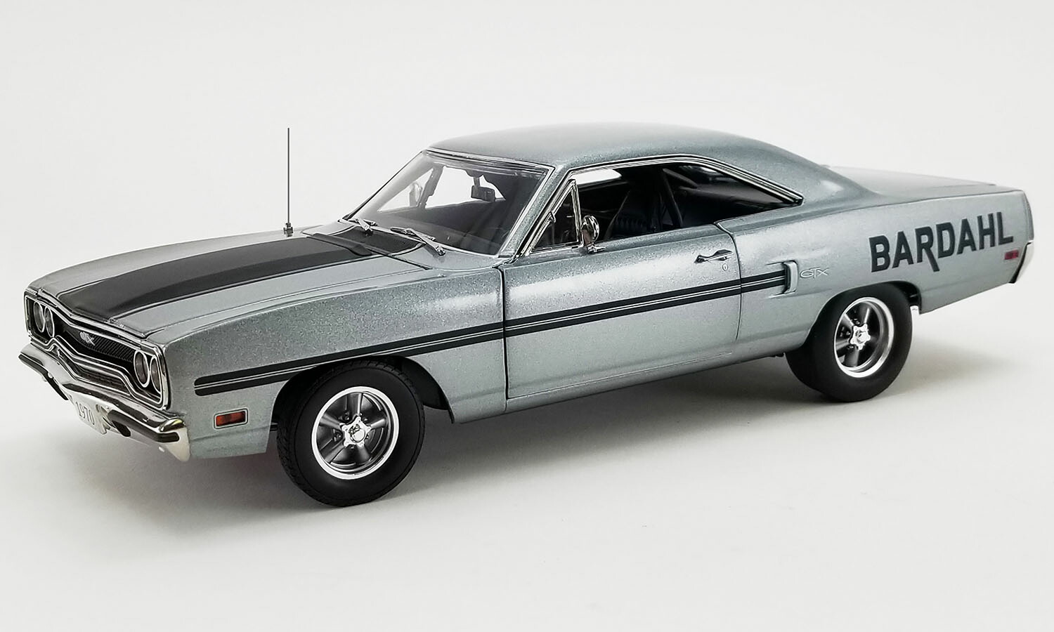 楽天市場】GMP 1/18 プリムス バラクーダ #42 トランザム 1970