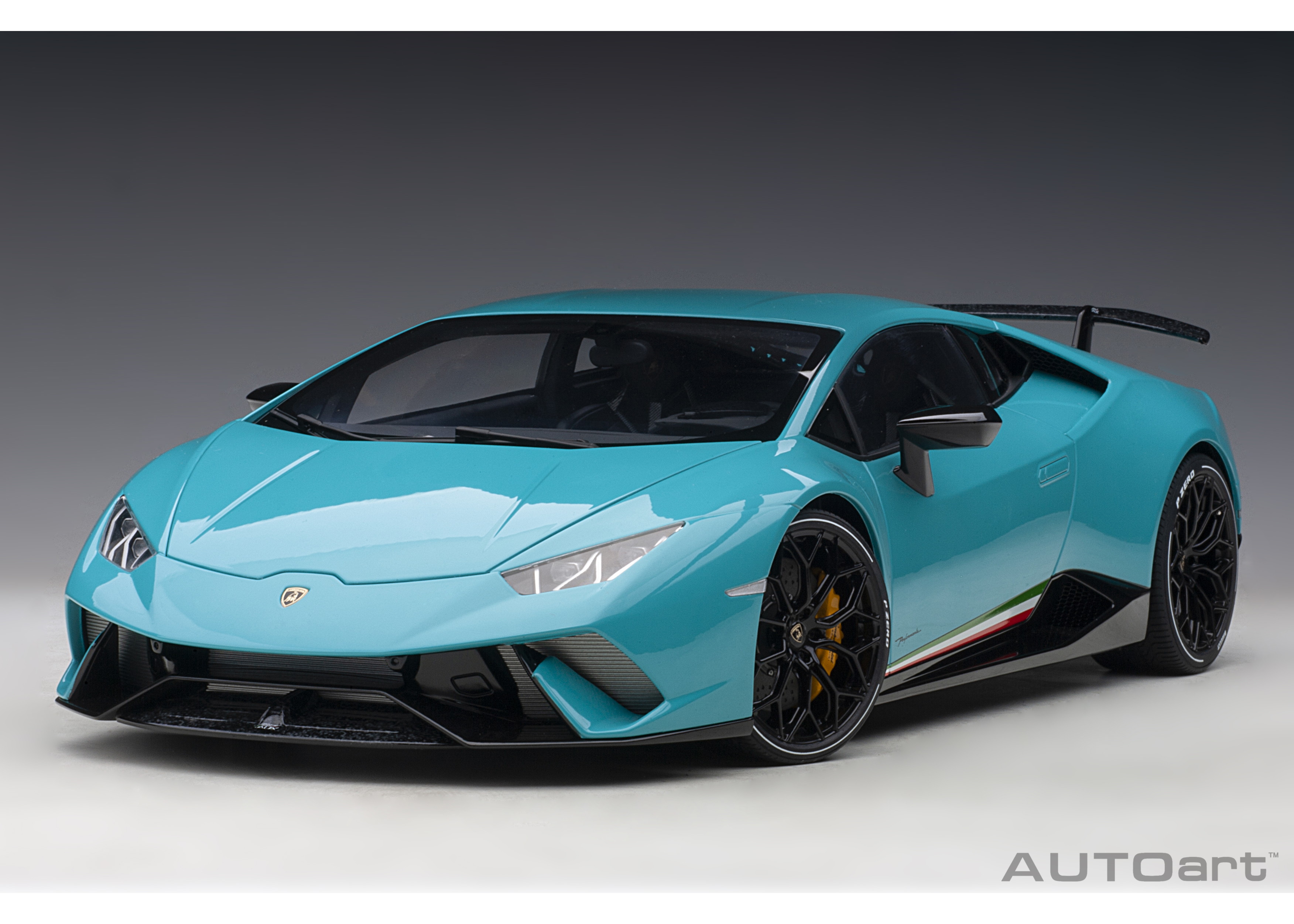 auto art ガヤルド 1/12 シリアルナンバー付　送料込み オートアート 1/12 ランボルギーニ ガヤルド (模型) 価格比較