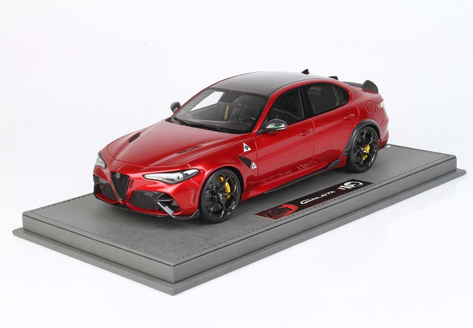 BBR 1/18 ミニカー レジン プロポーションモデル アルファロメオ 2021年モデル ALFA ROMEO - GIULIA GTA w/RED BREAK DISC レッドブレーキディスク 2021 ROSSO GTA レッドメタリック アクリルケース付き