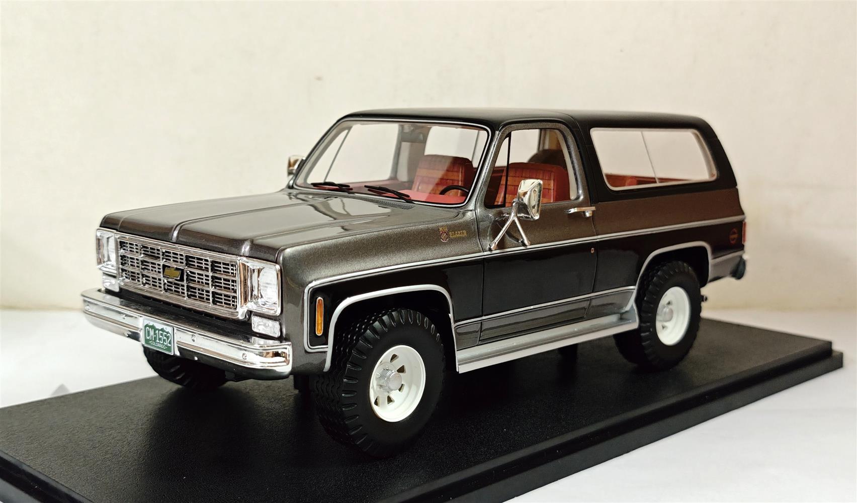 Cult Models カルトモデル 1/18 ミニカー レジン プロポーションモデル 1978年モデル シボレー CHEVROLET - BLAZER K5 4x4 1978 グレー・ブラック|ディー・ティー・ダブリュー