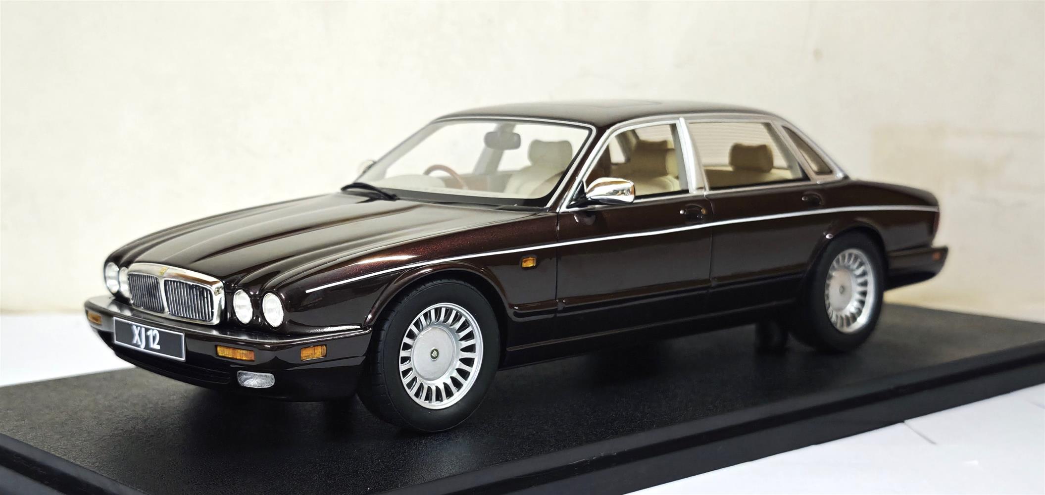 Cult Scale Models カルトモデル 1/18 ミニカー レジン プロポーションモデル 1995年モデル ジャガー JAGUAR - XJ6 SOVEREIGN (X300) 1995 ダークレッド|ディー・ティー・ダブリュー