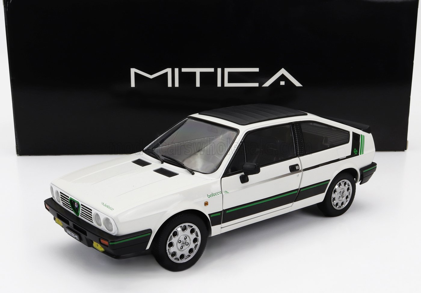 日本未発売モデル Mitica 1/18 ミニカー ダイキャストモデル 1984年モデル アルファロメオ ALFA ROMEO SPRINT 1.5 QUADRIFOGLIO VERDE BALOCCO 1984 - BIANCO CAPODIMONTE ホワイト
