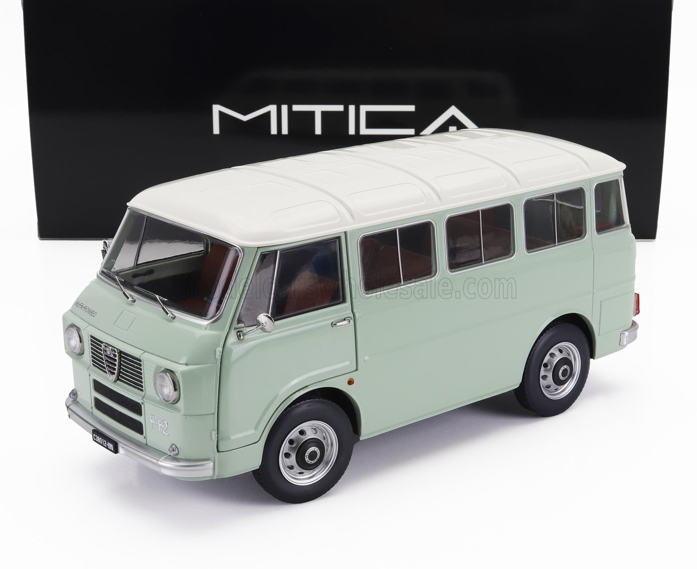 日本未発売モデル Mitica 1/18 ミニカー ダイキャストモデル 1967年モデル アルファロメオ ALFA ROMEO - F-12 MINIBUS 1-SERIES 1967 ACQUA DI FONTE ライトグリーン