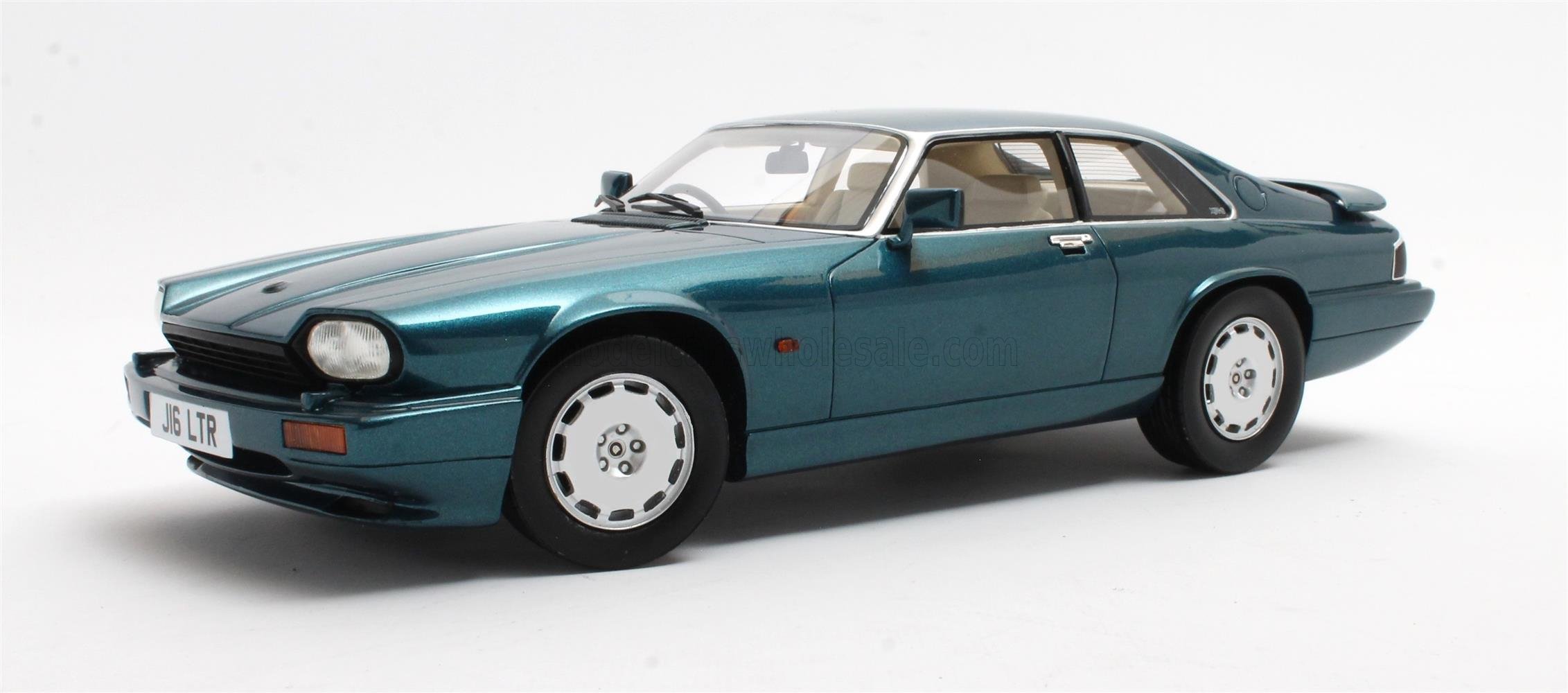Cult 1/18 ジャガー XJR X300 turqoise 1995 CULT Scale Models 1/18 Jaguar XJR X300 turquoise 1995 with