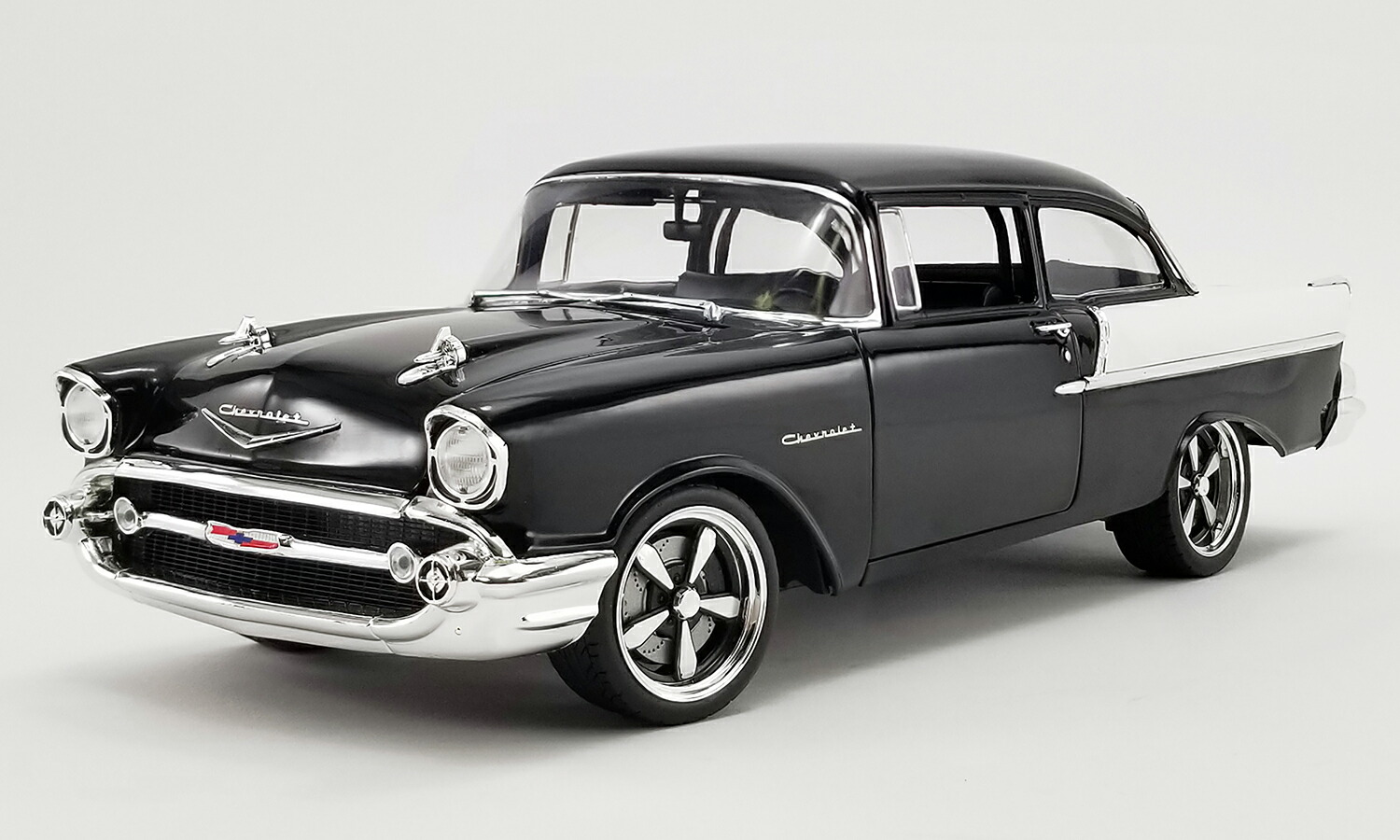 ACME 1970 シボレー シェベルSS Restomod 1/18 限定版 ACME 1970 シボレー シェベルSS Restomod 1/18 限定版 Acme 1:18