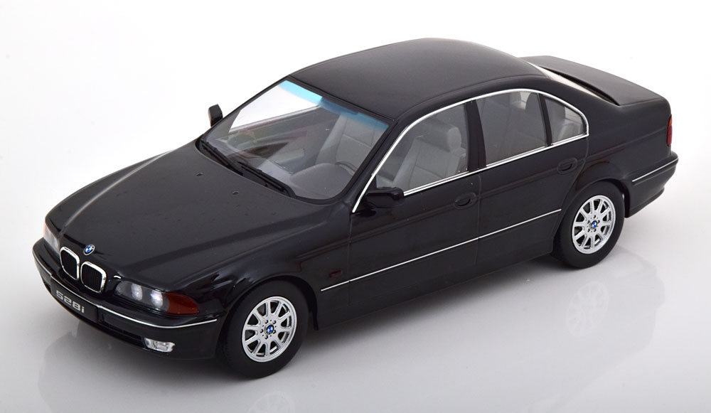 京商　OttO　BMW　4シリーズ　GT Sprit　ミニカー　1/18　車 BMW 435I M PERFORMANCE /GT SPIRITスピリット 1/18 ミニカー