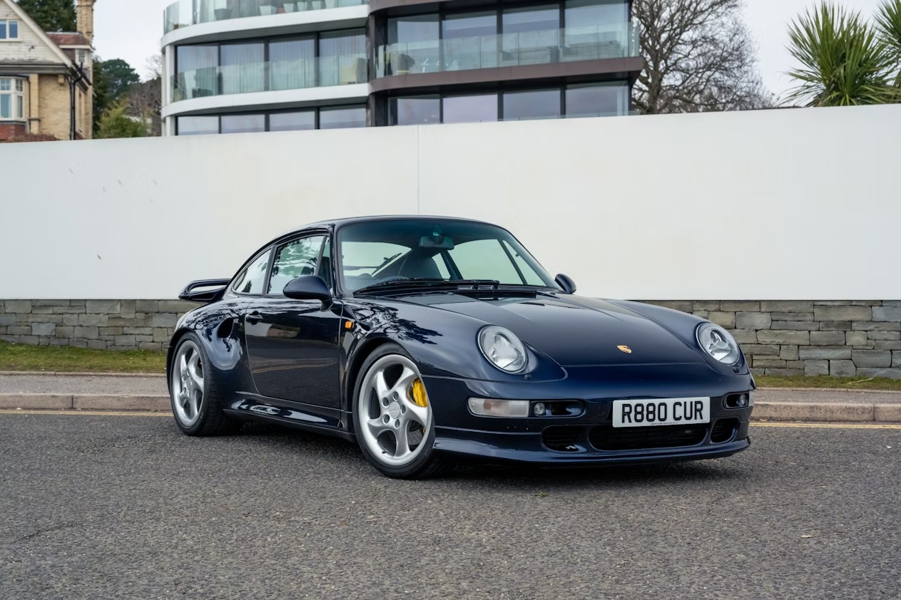Minichamps ミニチャンプス 1/18 ミニカー ダイキャストモデル 1997年モデル ポルシェ Porsche 911 993 Turbo S ブルー