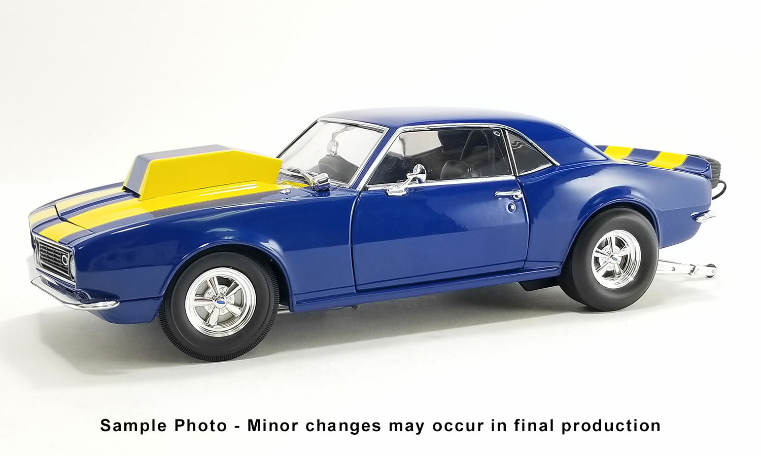 国内未入荷 1/18 CC シボレー Z28 カマロ 1983 ATCC imgrc0074417601.jpg