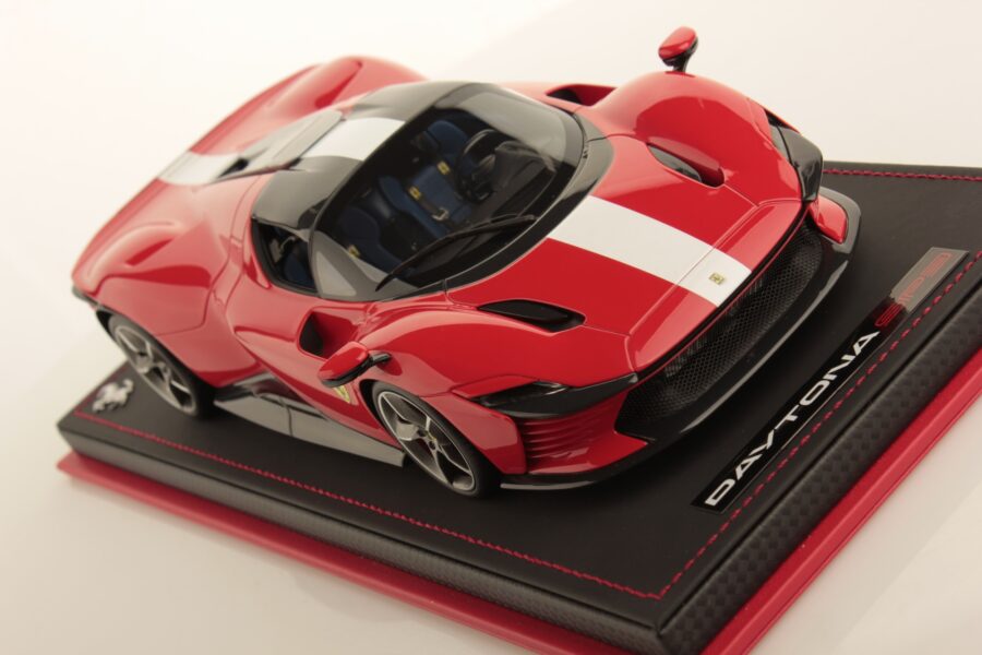 MR 1/18 フェラーリ デイトナ SP3 Ferrari Daytona Ferrari Daytona SP3 1:18 | MR Collection Models