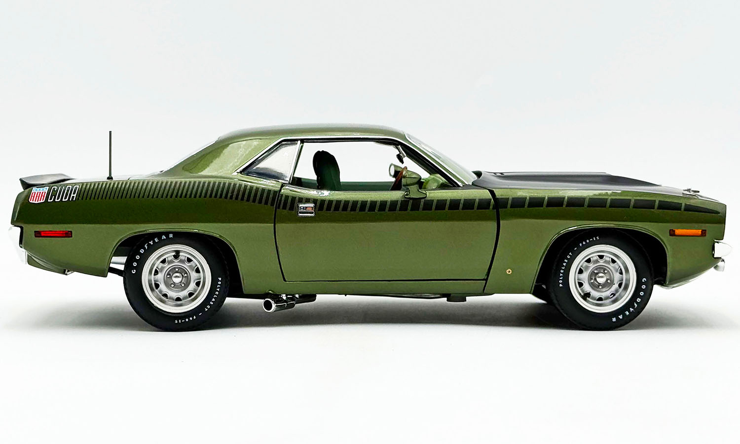 ACME 1/18 ミニカー ダイキャストモデル 1970年モデル プリムス Plymouth AAR Cuda 1970 Ivy Green グリーン|ディー・ティー・ダブリュー