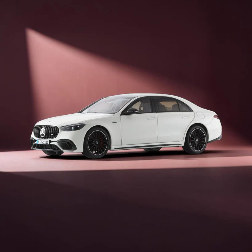 NZG 1/18 ミニカー ダイキャストモデル 2025年モデル メルセデスベンツ MERCEDES BENZ - S-CLASS S63 AMG E-PERFORMANCE 2025 - Opalith White ホワイトメタリック|ディー・ティー・ダブリュー