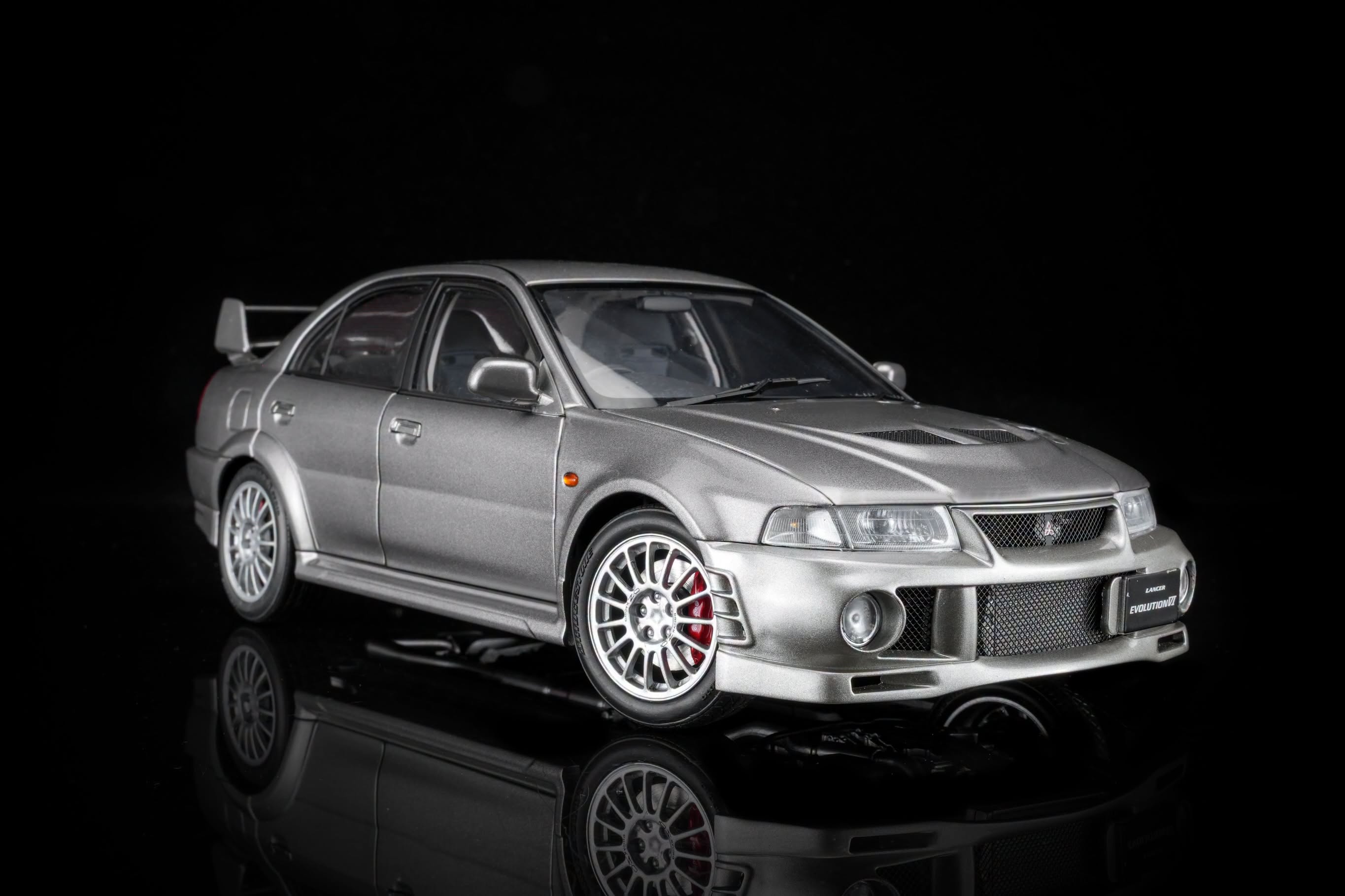 MotorHelix モーターヘリックス 1/18 ミニカー ダイキャストモデル 2000年モデル 三菱 MITSUBISHI - LANCER EVO VI GSR Satellite Silver シルバー|ディー・ティー・ダブリュー