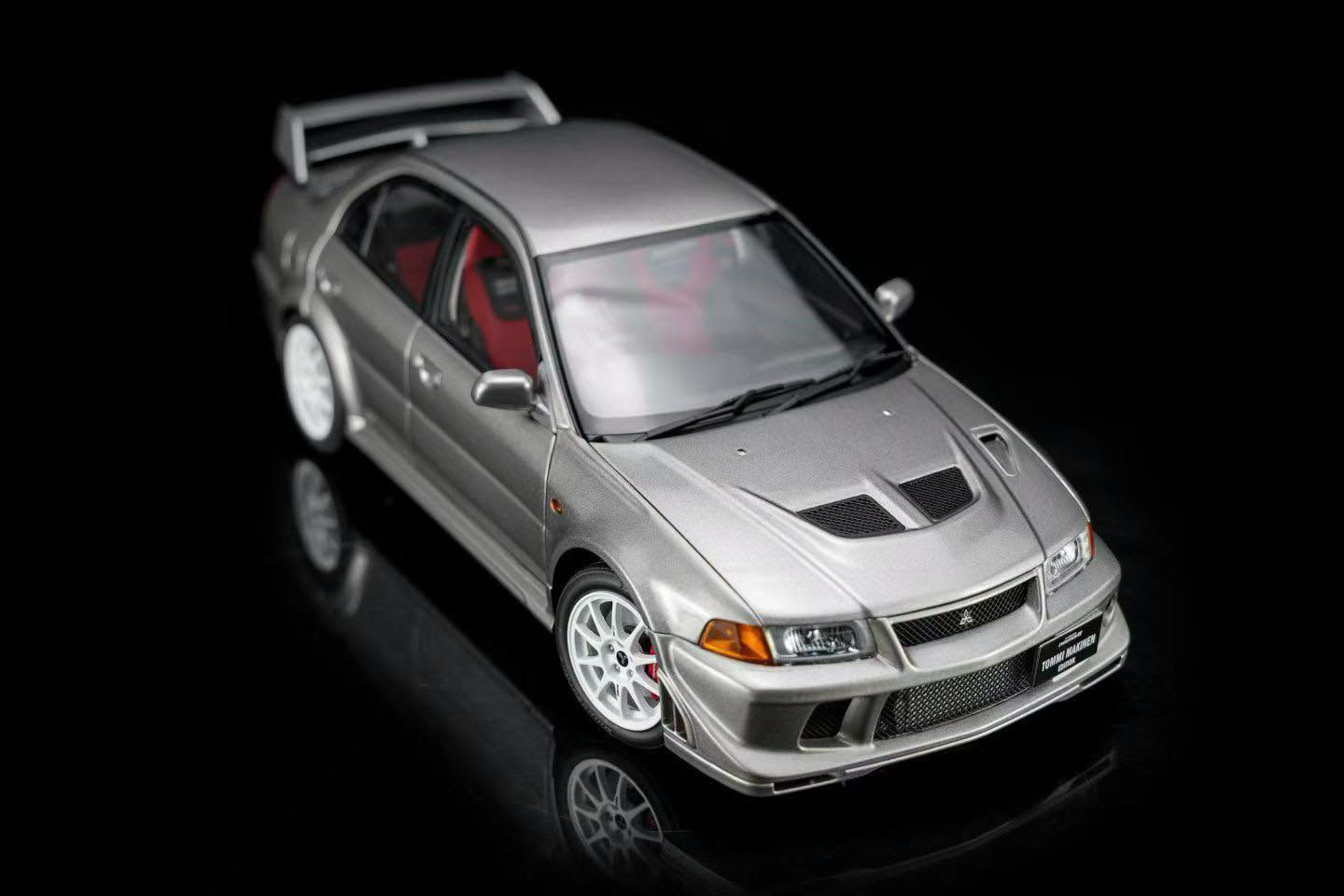 MotorHelix モーターヘリックス 1/18 ミニカー ダイキャストモデル 2000年モデル 三菱 MITSUBISHI - LANCER EVO VI GSR T.M.E. TOMMY MAKINEN EDITION 2000 シルバーメタリック|ディー・ティー・ダブリュー
