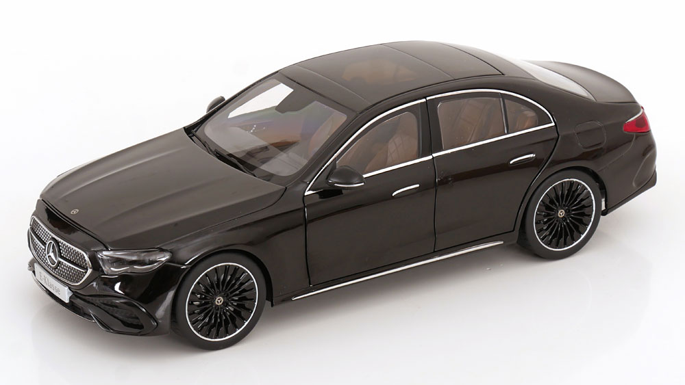 I Scale 1/18 ミニカー ダイキャストモデル 2023年モデル メルセデスベンツ MERCEDES BENZ - E-CLASS (W214) AMG LINE 2023｜ディー・ティー・ダブリュー