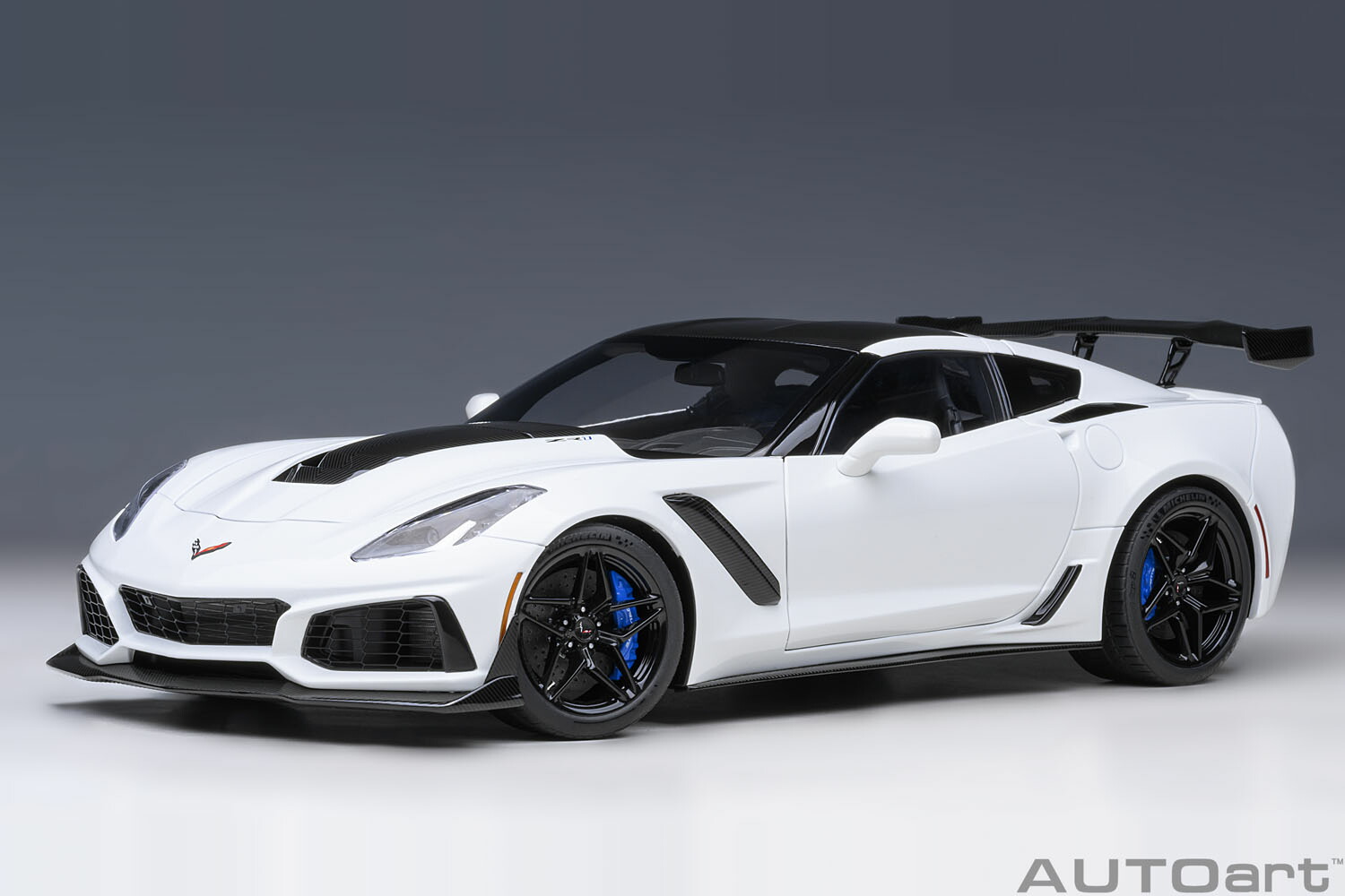 1/18 オートアート シェボレーコルペット C5-R AutoArtオートアート/Chevroletシボレー Corvetteコルベット C5