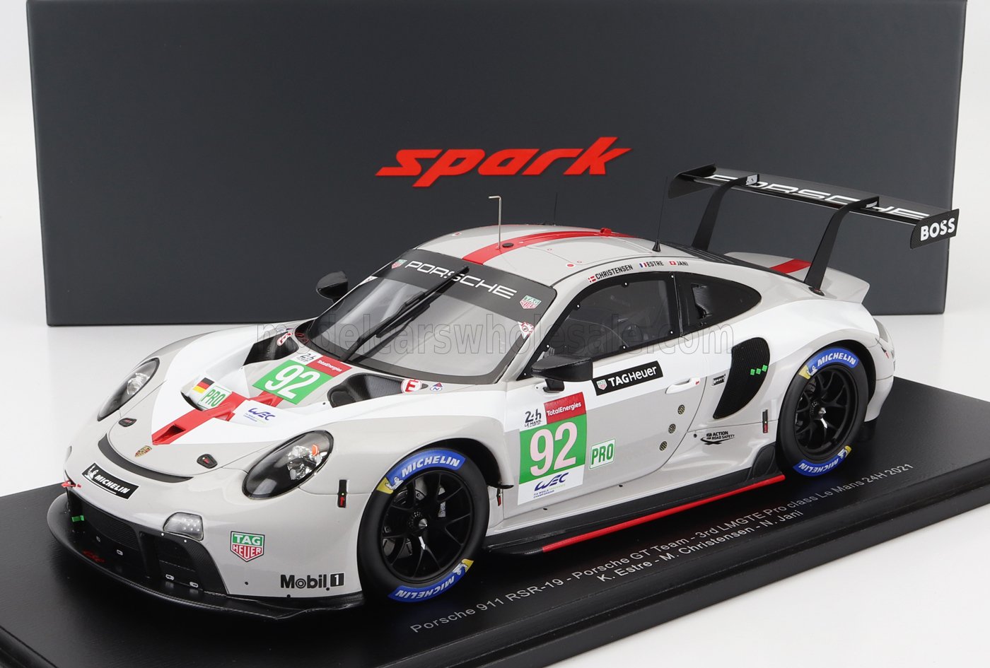 Spark 1/18 ミニカー レジン プロポーションモデル 2021年ルマン２４時間 LMGTE クラス第３位 ポルシェ Porsche 911 RSR-19 No.92 Porsche GT Team 3rd LMGTE Pro class 24H Le Mans 2021 K. Estre - M. Christensen - N. Jani