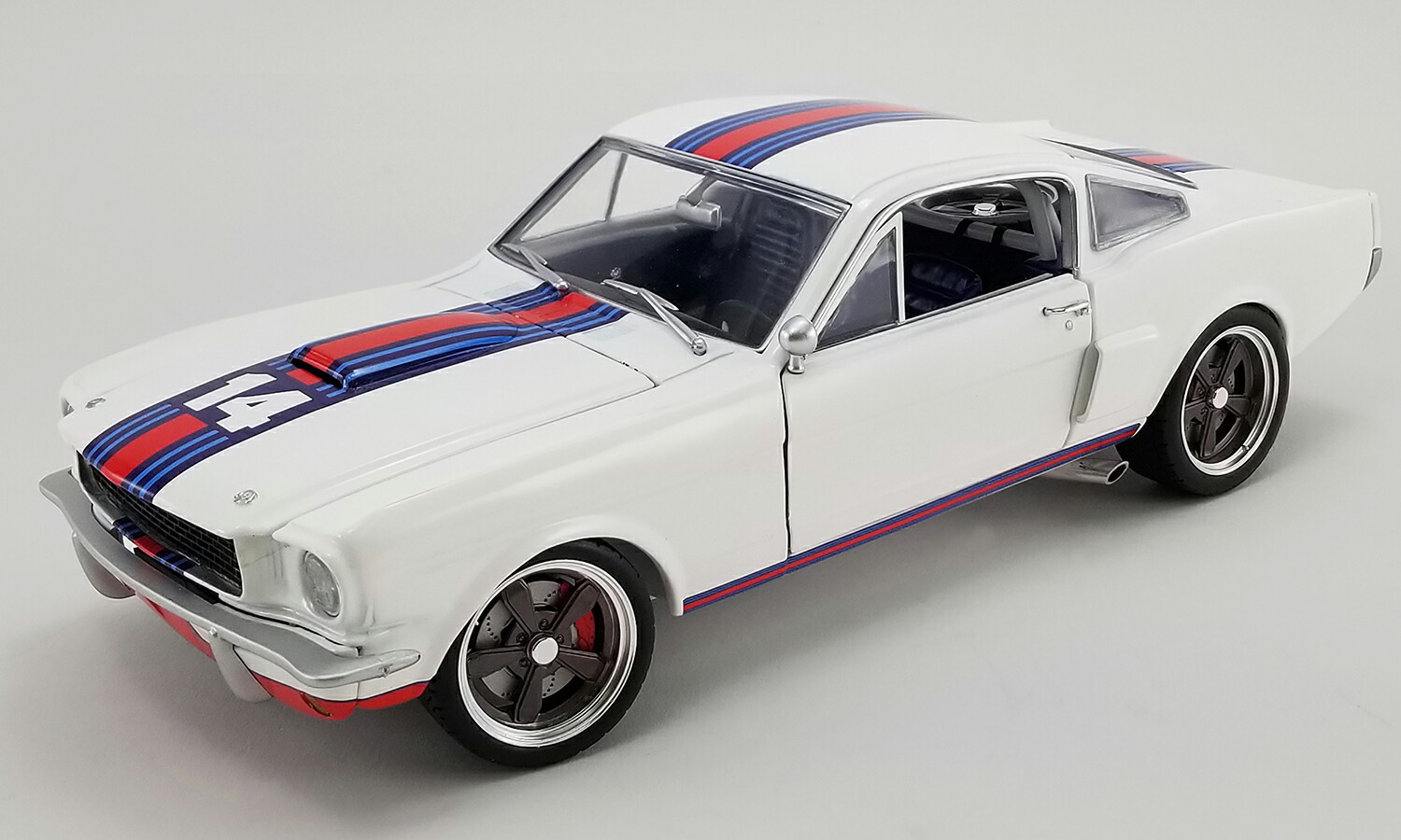 楽天市場】ミニカー 1/18 ACME 1968 シェルビー GT-500 KR 紺色