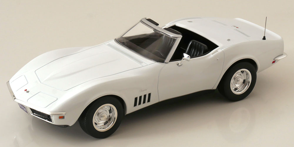 ノレブ/'69 Chevyシボレー Corvetteコルベット C3 1/18 imgrc0099882867.jpg