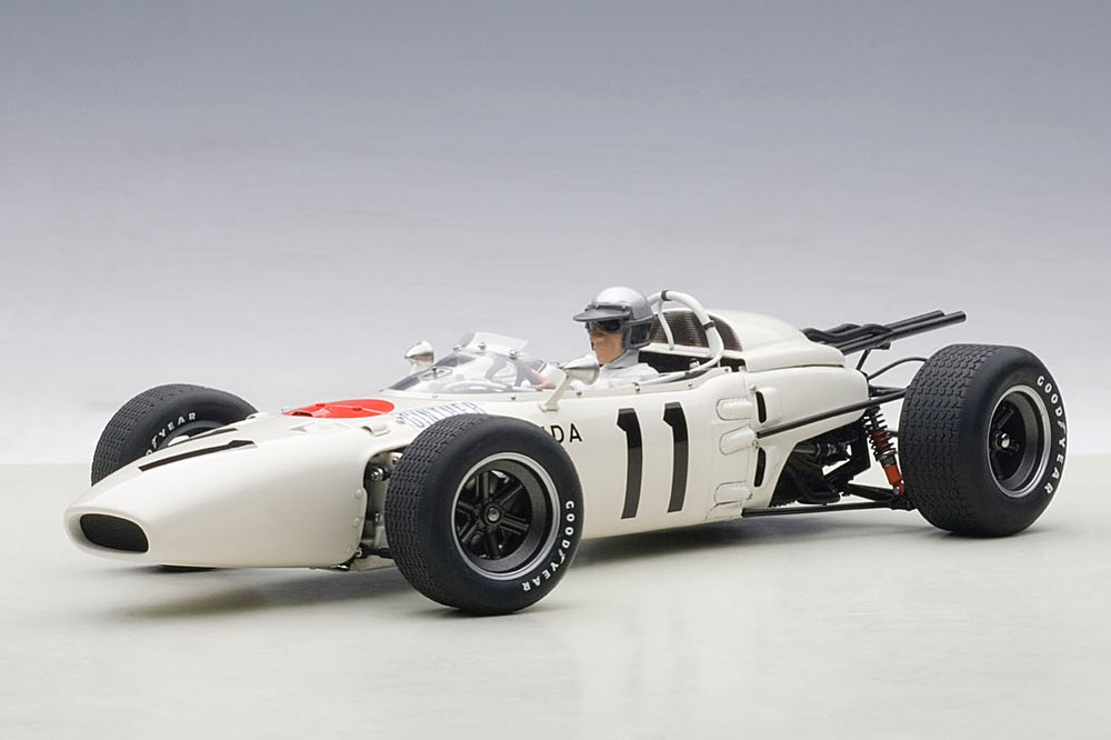値下げしました。CMC 1／18 ベンツミレッレミリア M055 値下げ