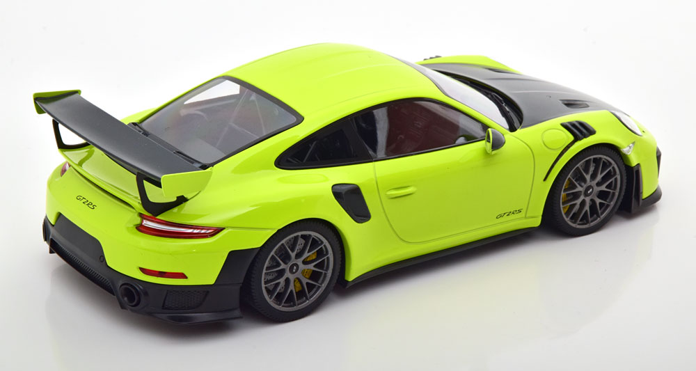 最大68％オフ！ Minichamps ミニチャンプス 1 18 ミニカー ダイキャストモデル 2018年モデル ポルシェ PORSCHE 911  991-2 GT2 RS COUPE 2018 - SILVER MAGNESIUM WHEELS グリーン orchidiapharma.com