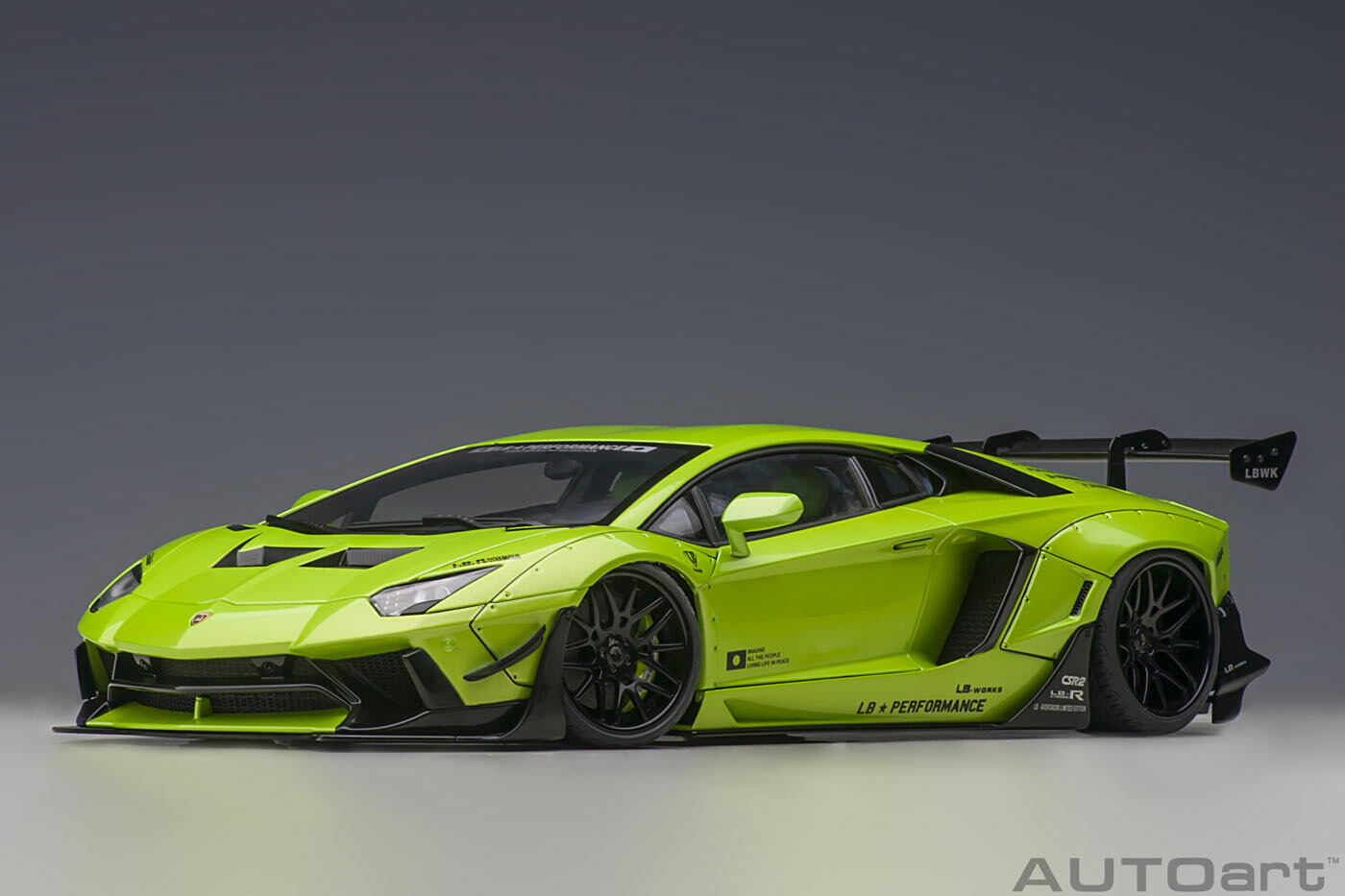 楽天市場】ミニカー 1/18 ランボルギーニ アヴェンタドール