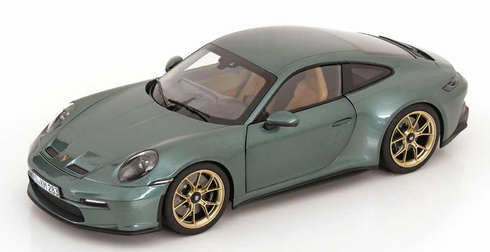 楽天市場】ミニチャンプス 1/8 ポルシェ 911 (992) カレラ 4S 2020 GT