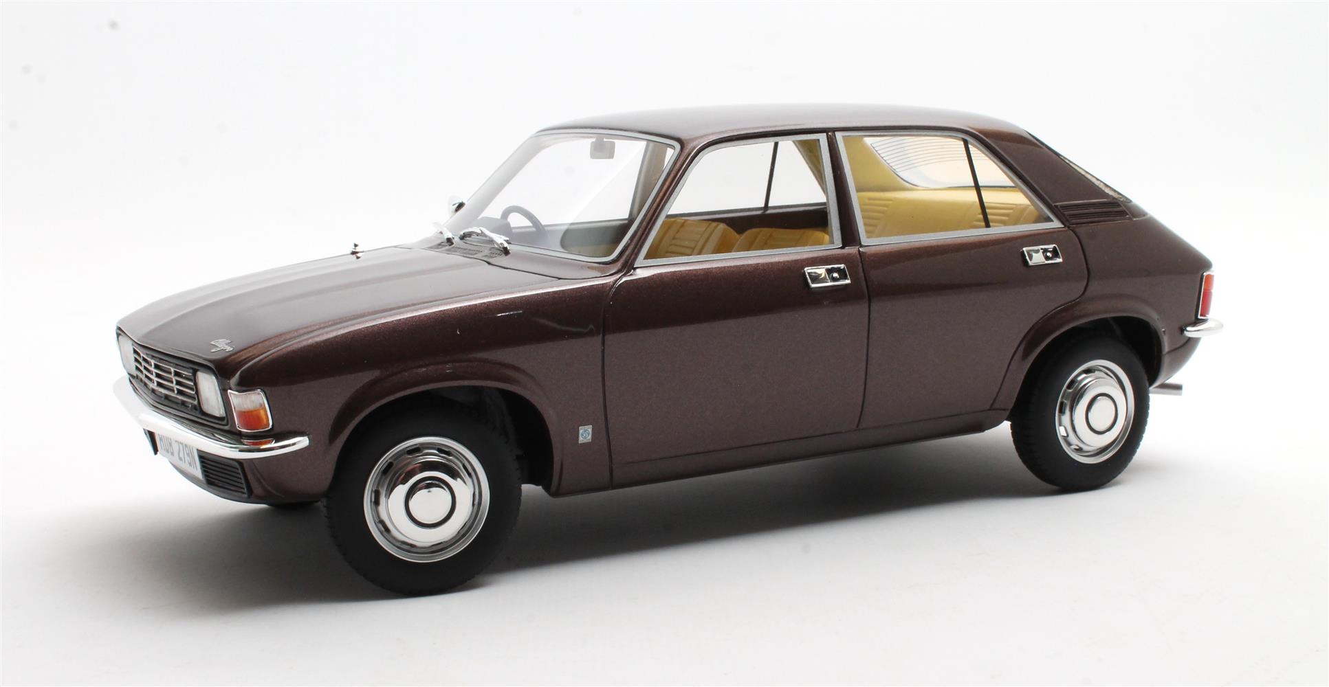Cult Models カルトモデル 1/18 ミニカー レジン・プロポーションモデル 1973年モデル オースティン AUSTIN - ALLEGRO 1973 ブラウンメタリック｜ディー・ティー・ダブリュー