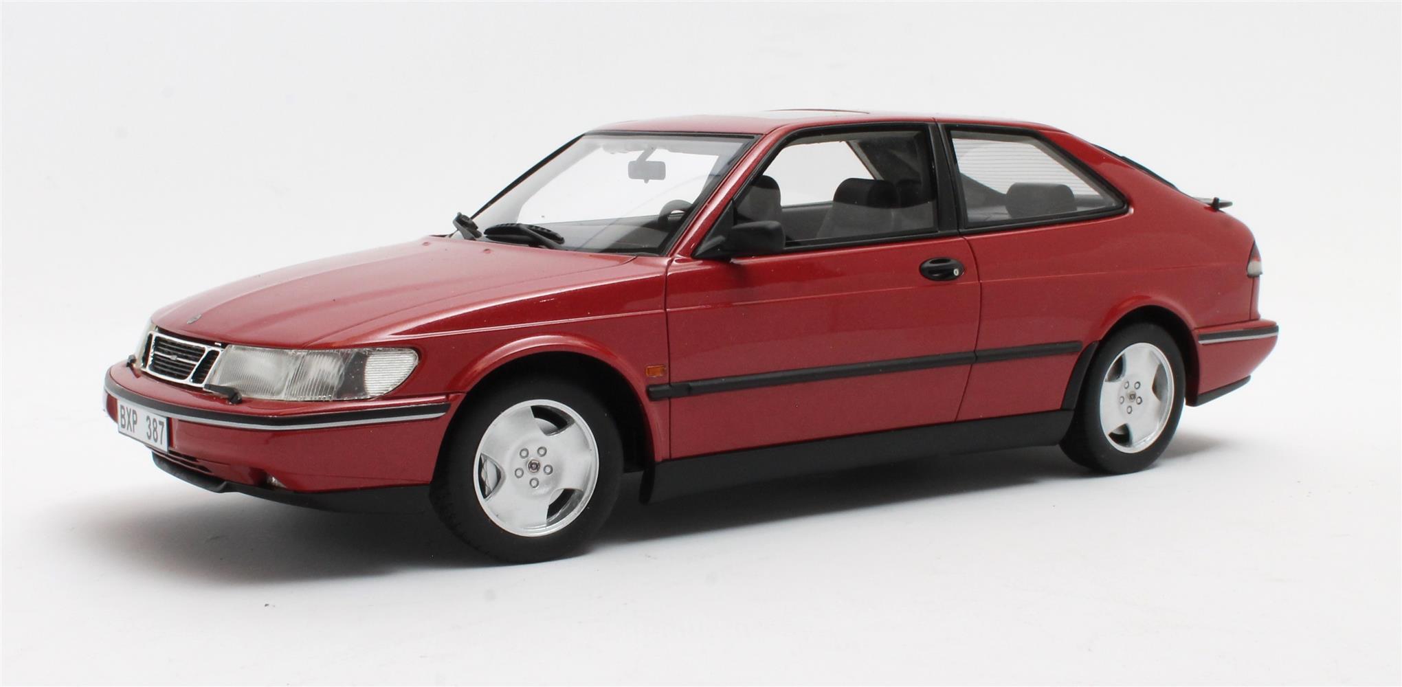 Cult Models カルトモデル 1/18 ミニカー レジン プロポーションモデル 1994年モデル サーブ SAAB - 900 SE TURBO 1994 レッド｜ディー・ティー・ダブリュー