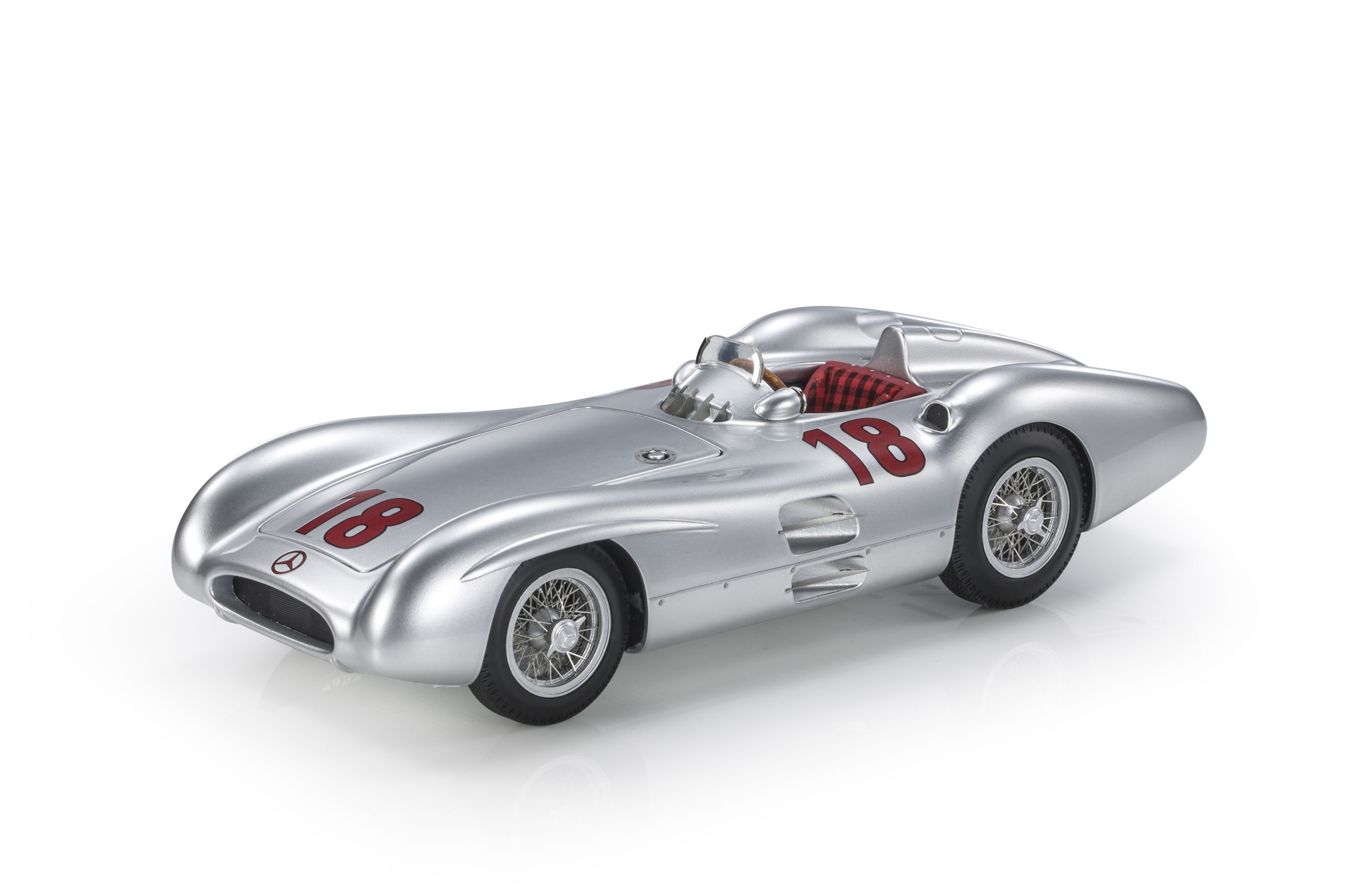 CMC 1/18 メルセデス・ベンツ　W196r 優勝車#18 ミニカー　レア CMC 1/18 メルセデス・ベンツ W196r 優勝車#18 ミニカー レア