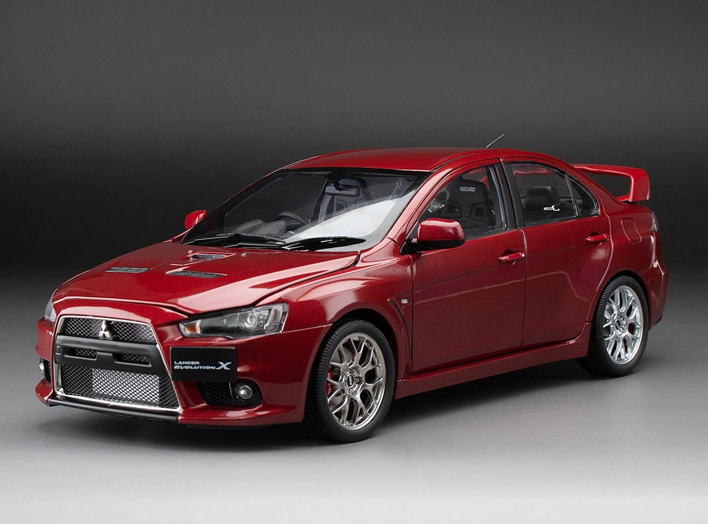 Sun Star サンスター 1/18 ミニカー ダイキャストモデル 2008年モデル 三菱 Mitsubishi Lancer Evolution X 2008 レッドメタリック 左ハンドル仕様