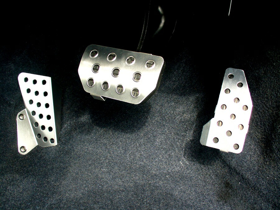 楽天市場】スズキ ツインAT専用設計のアルミペダルセット532P26Feb16