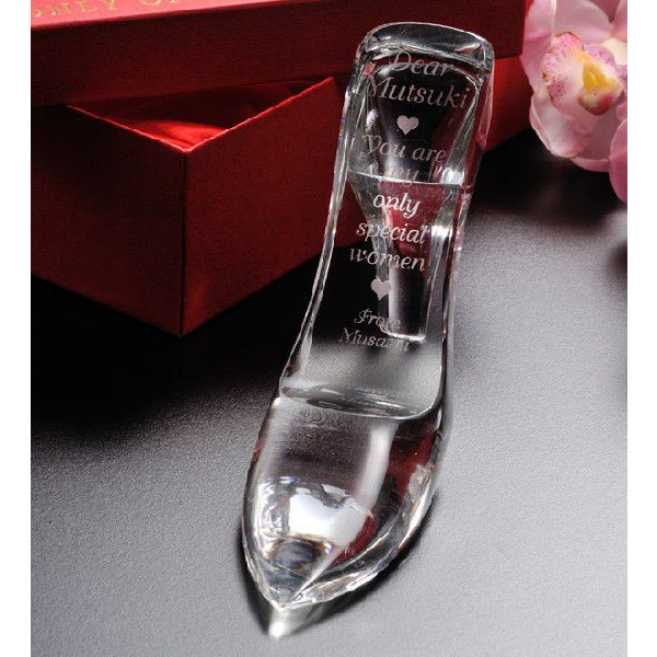 楽天市場 名入れ プレゼント 文字彫刻込 シンデレラ ガラスの靴 ガラスの靴 クリスタル製 名入れギフト専門 エンジェリック