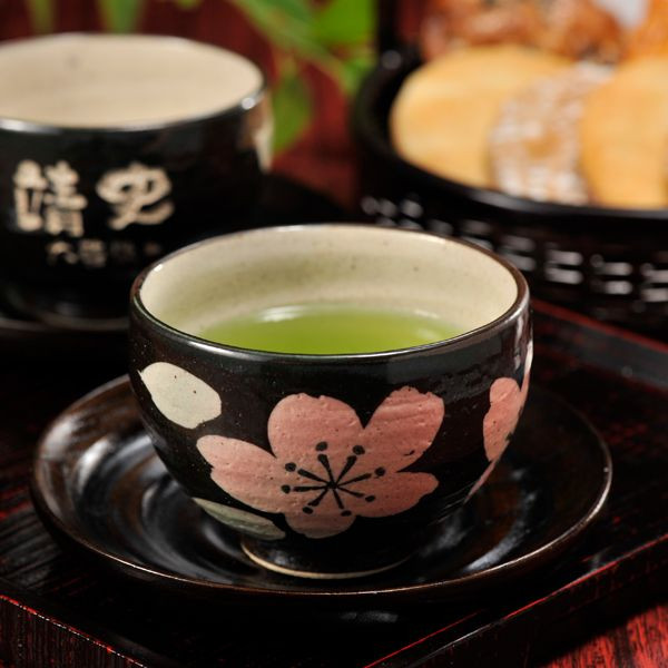 【名入れ専門】【名入れ プレゼント】大柄桜湯飲み＆茶托セット