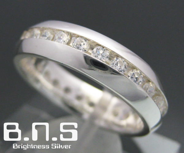 レール留めCZ ストーン甲丸シルバーリング シルバー925 ジルコニア ペアリングにも最適【ring-627-R64】 10,439円