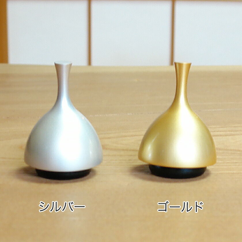 《振るだけで鳴るおりん》【おりん  お輪 しろがね色 ゴールド  エコーリン 仏具お輪 ECHO 輪  リン台 仏具 今めかしい 好いたらしい 分かりやすい 好いたらしいな声遣い パウダーコンパクト】【貨物輸送無料】ECHO（エコーリン）