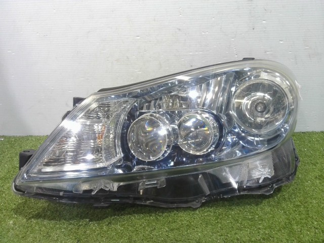 【中古】中古部品 ＳＡＩ AZK10 左ﾍｯﾄﾞﾗﾝﾌﾟ 【3310090100-202506063910900】