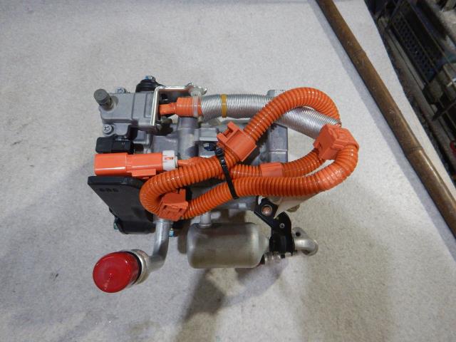 【中古】中古部品 ステップワゴン RP8 A/Cｺﾝﾌﾟﾚｯｻｰ 【3330810100-250623000660700】