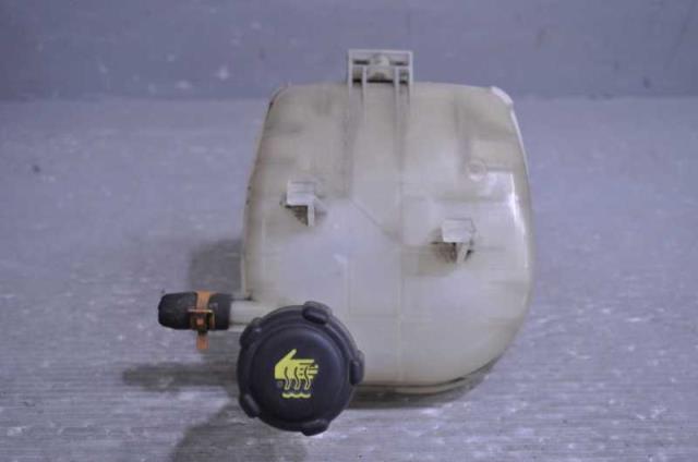【中古】中古部品 ルノー トゥインゴ ND4FT ラジエータリザーブタンク 【3310580000-250625000920410】|e-cleマート